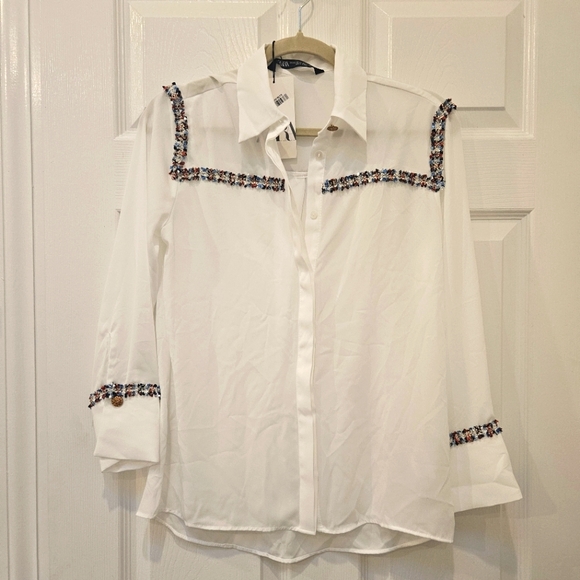 🔥NWT Zara embellished, textured, white blouse size XS - Picture 2 of 10